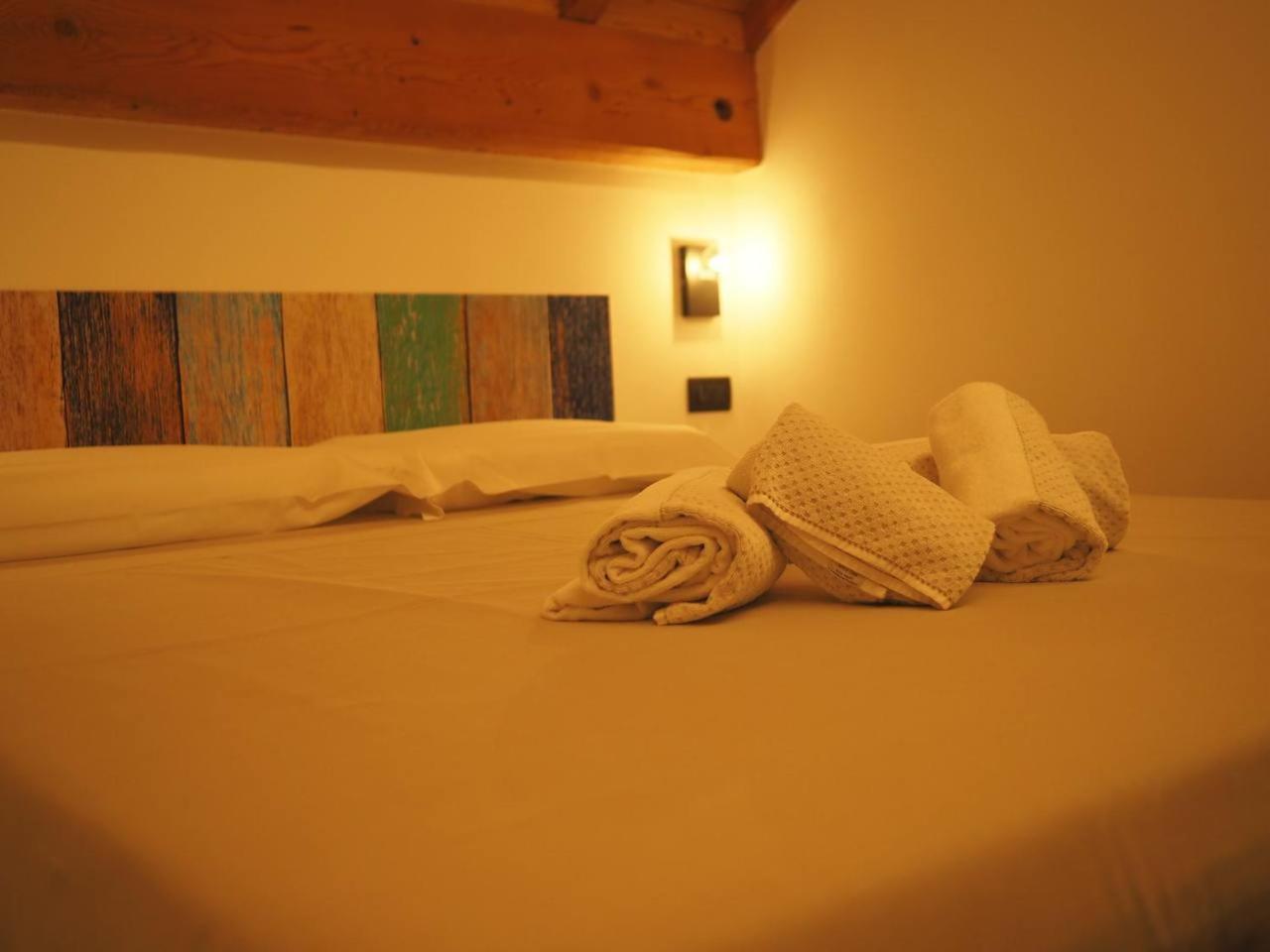 Casa Armida Apartment Tirano Bagian luar foto